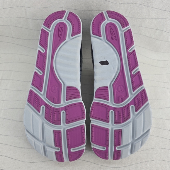 Altra Womens Torin 3.0 Zero Drop Grey Pink Running Shoes AFW1737F-4 Size 8 - Picture 12 of 14
